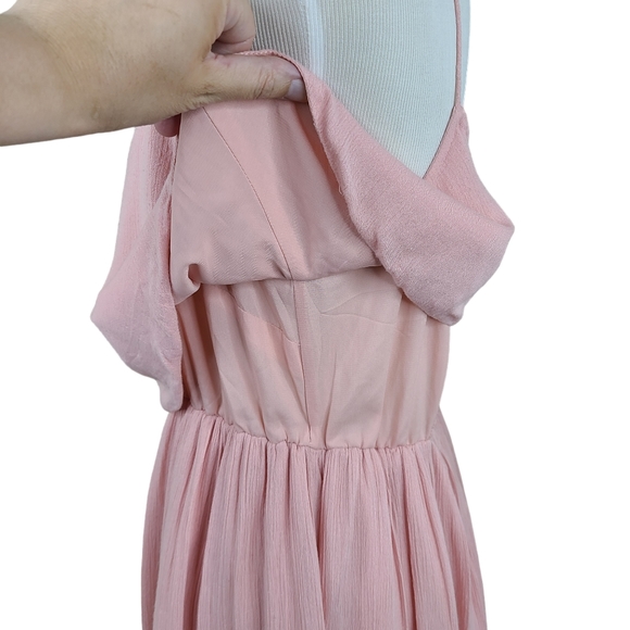 Topshop Petites light pink top overlay dress w/cutout back detail. Size 8 petite - Picture 3 of 14